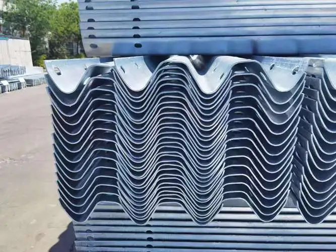 热镀锌护栏板与电镀锌护栏板区别及热镀锌工艺优点